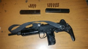 thumbnail_2 DETIENEN A TRES PRESUNTOS POR TRANSPORTAR ARMA DE FUEGO ILEGAL EN CIUDAD DEL MAÍZ