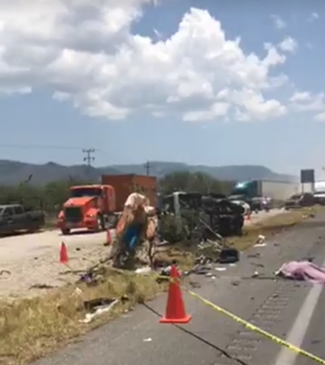 Seis Muertos Y Tres Lesionados Es El Saldo De Accidente De La Carretera 57 A Matehuala Zona 7950